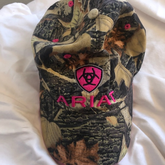 ariat camo hat
